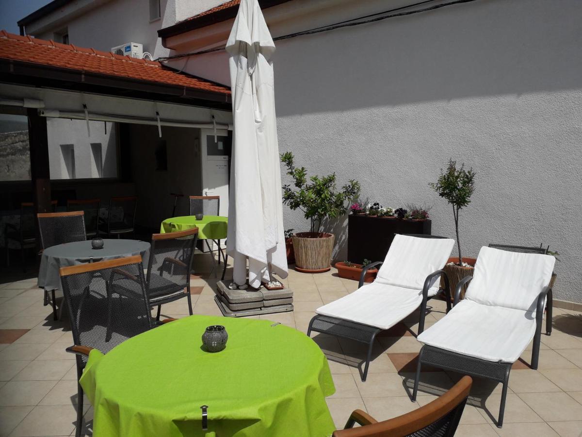 Guest House Klaudija Trogir Eksteriør bilde