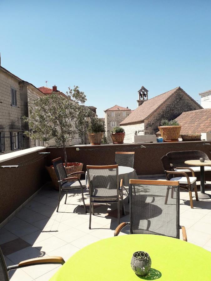 Guest House Klaudija Trogir Eksteriør bilde